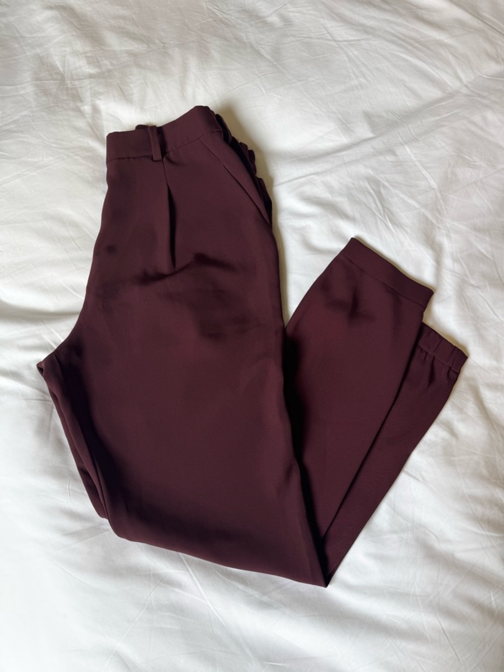 Uniqlo High Waist Smart Ankle Dress Pants in Burgundy (Size S)